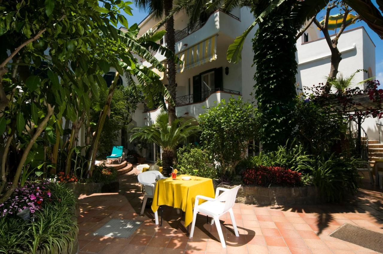 Hotel Villa Angelica Lacco Ameno  Eksteriør bilde