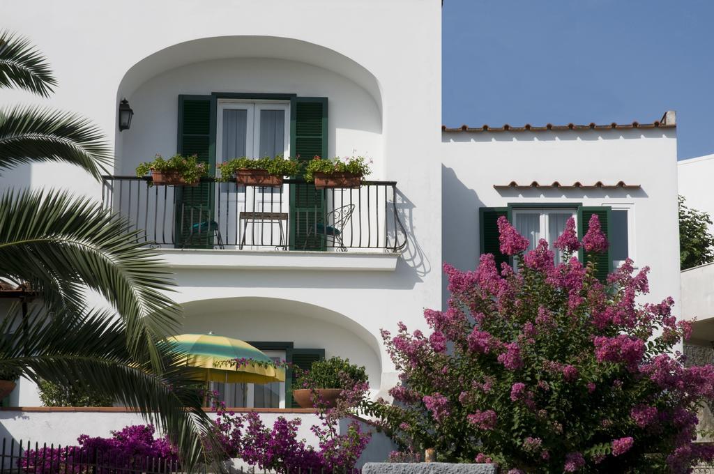 Hotel Villa Angelica Lacco Ameno  Eksteriør bilde